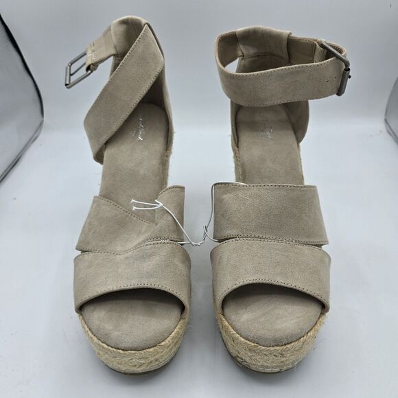Women's New Heel Sandals, Cream Grey colored, Size 11, by Universal Thread 4in - Picture 1 of 8